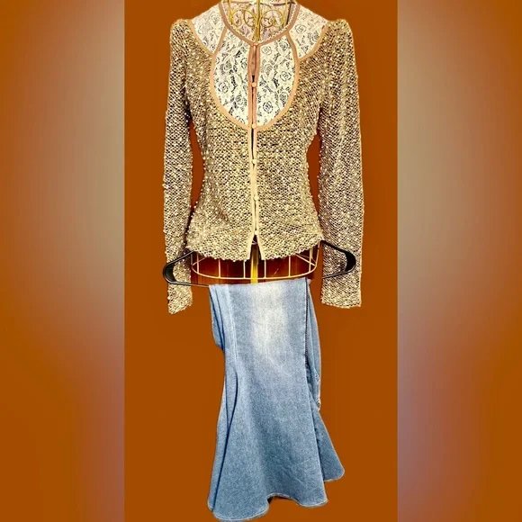 ONLY 1 LEFT, Size Medium Boho Brown and Ivory Ryu Top, Textured with Dot Detail - Picture 7 of 15